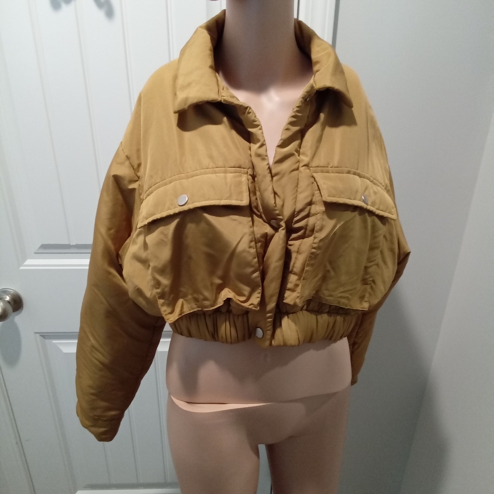 FAVLUX Fashion Size M Cropped Tan Micro Puff Bomber Jacket